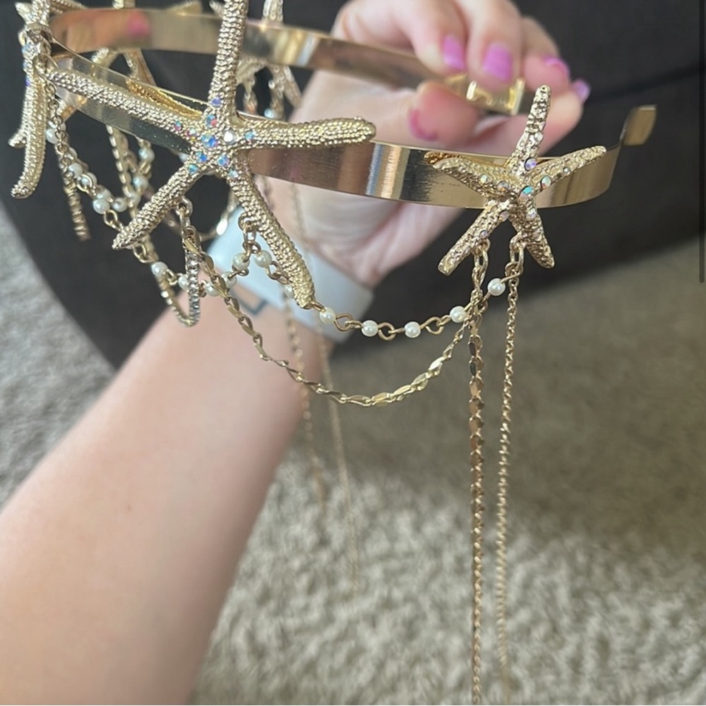 Windsor SeaShell Crown - Picture 4 of 8